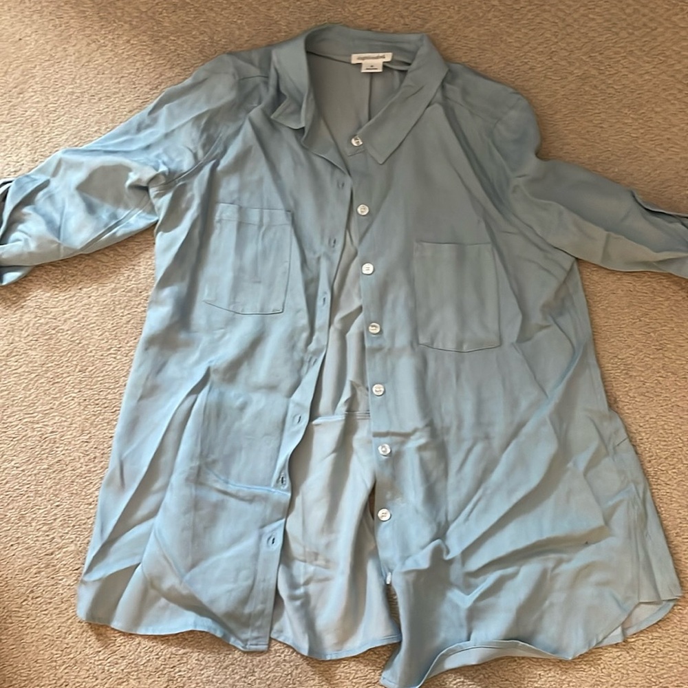 Ingrid & Isabel button up maternity shirt